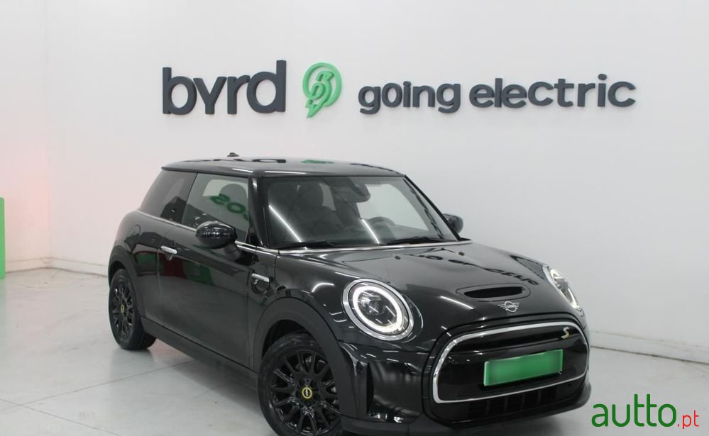 2022' MINI Cooper 3 Portas photo #3