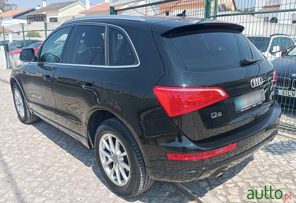 2011' Audi Q5 S Tronic photo #3