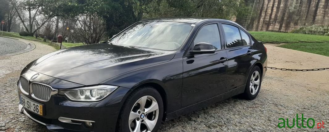 2012' BMW 320 photo #1