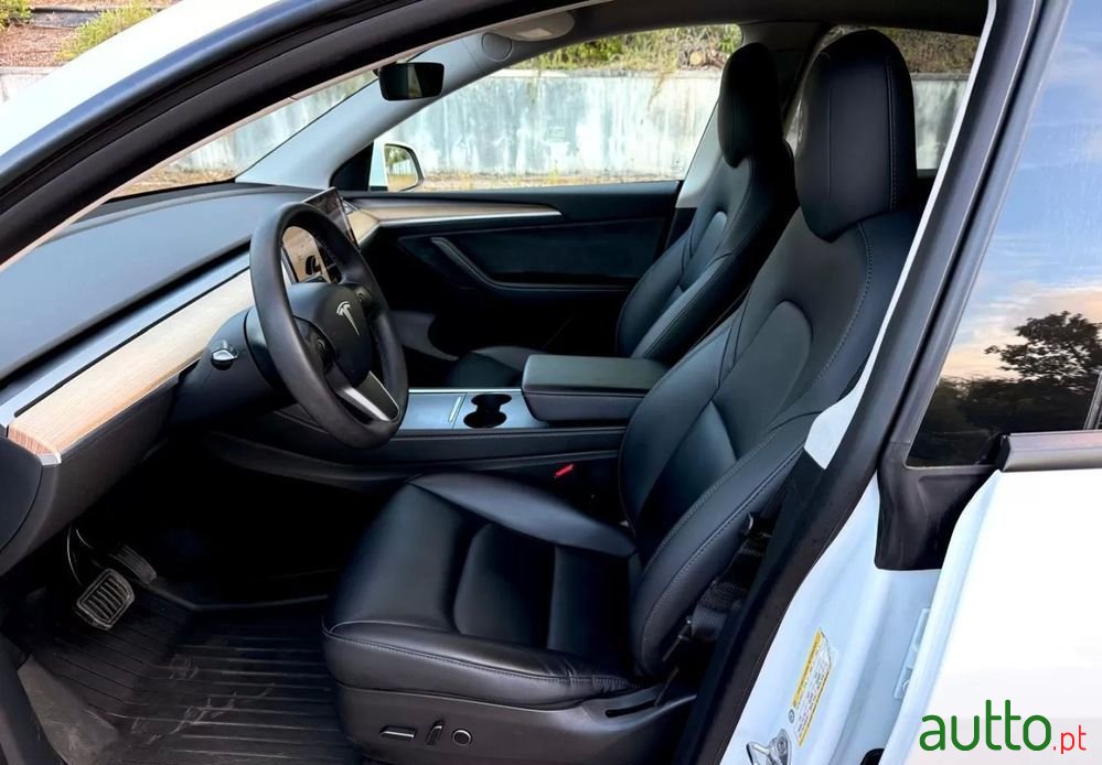2021' Tesla Model Y photo #5