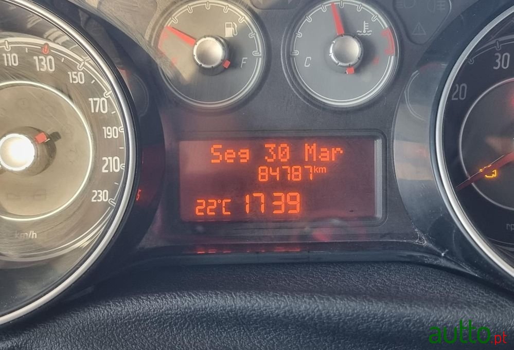 2010' Fiat Punto Evo 1.2 Active photo #6