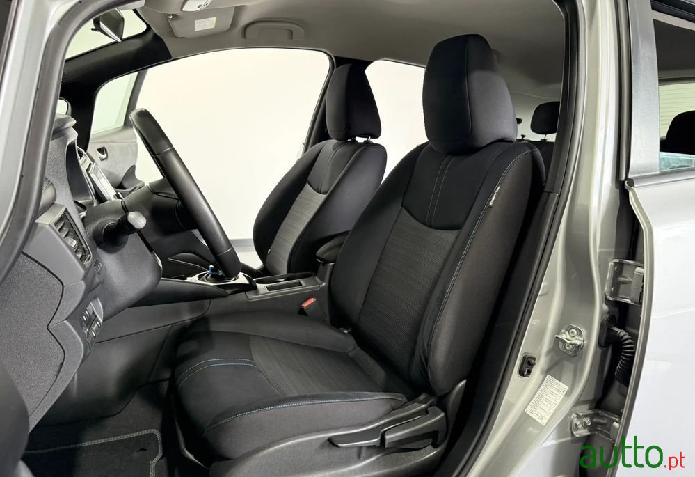 2019' Nissan Leaf Acenta Access photo #6