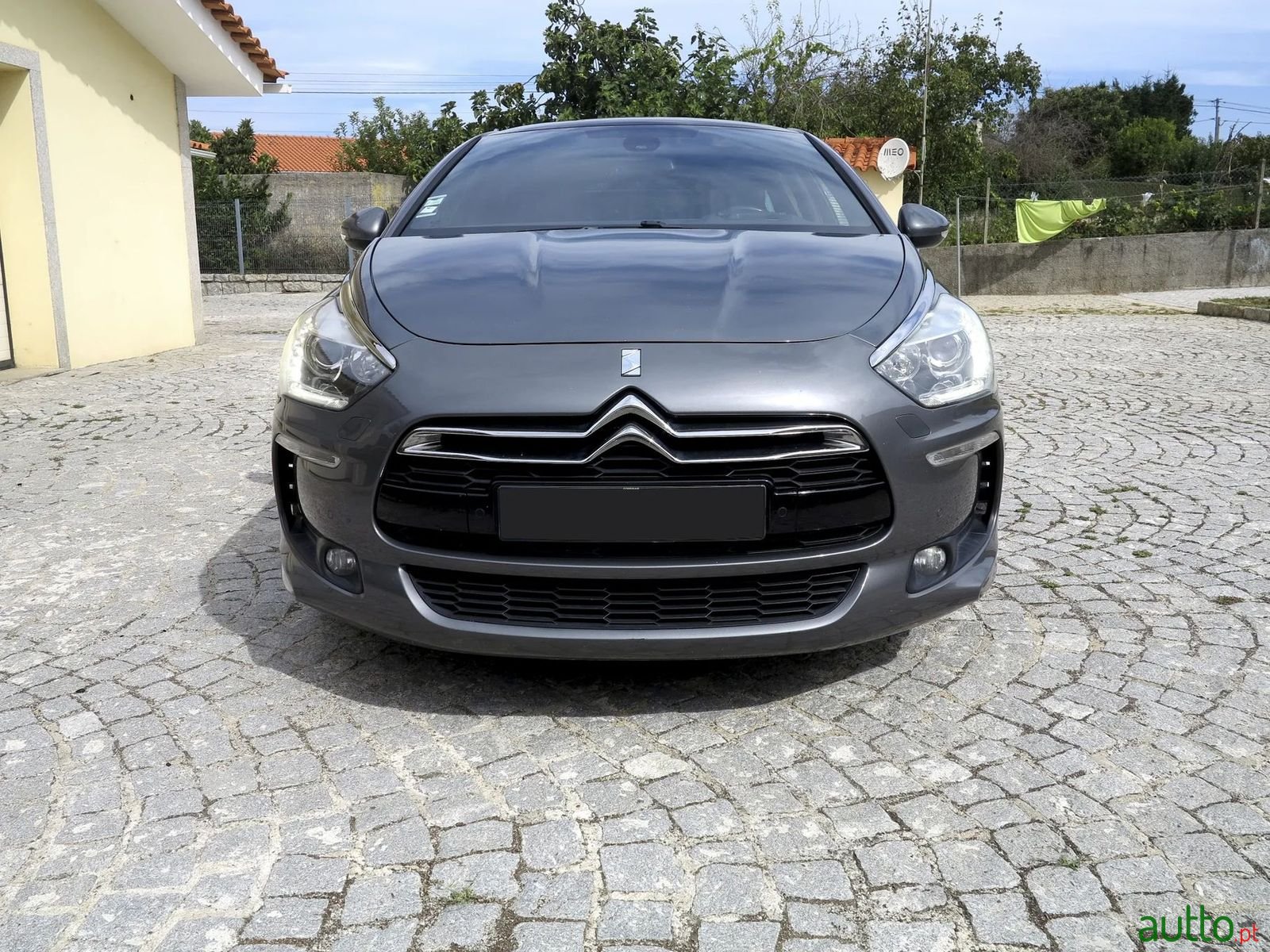 2013' Citroen DS5 photo #3