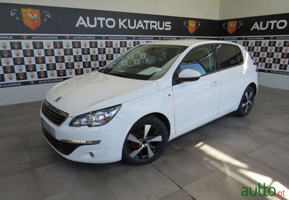 2015' Peugeot 308 photo #2