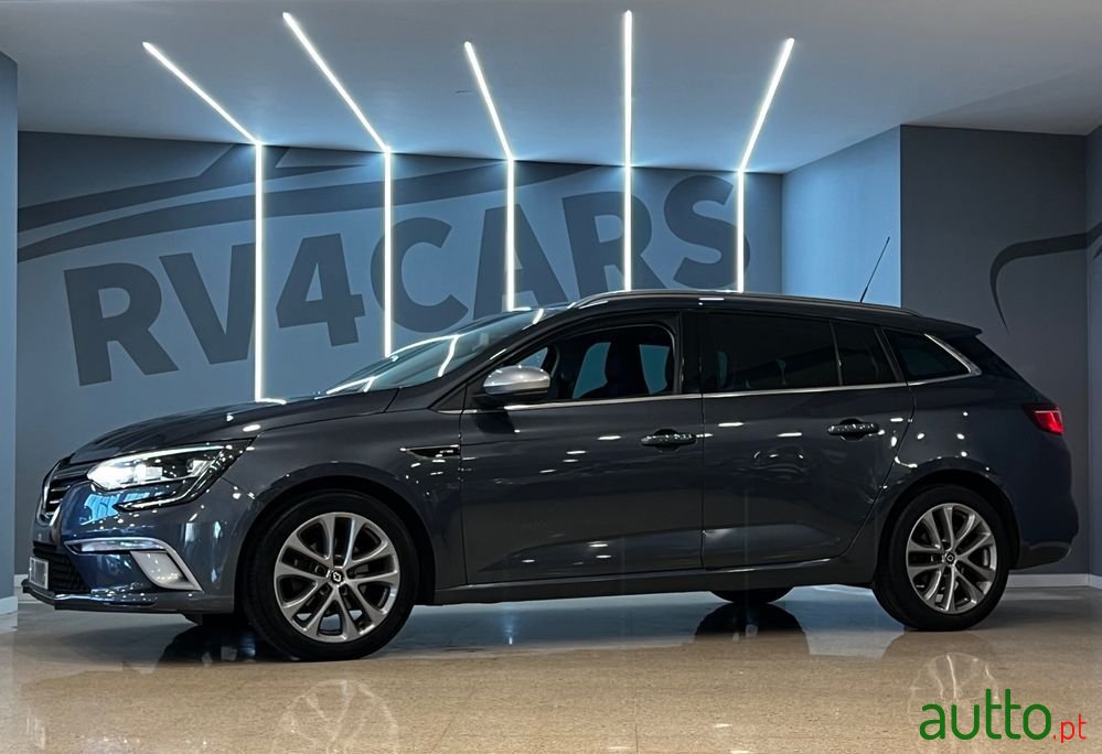 2018' Renault Megane Sport Tourer photo #1