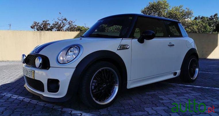 2008' MINI Cooper photo #1