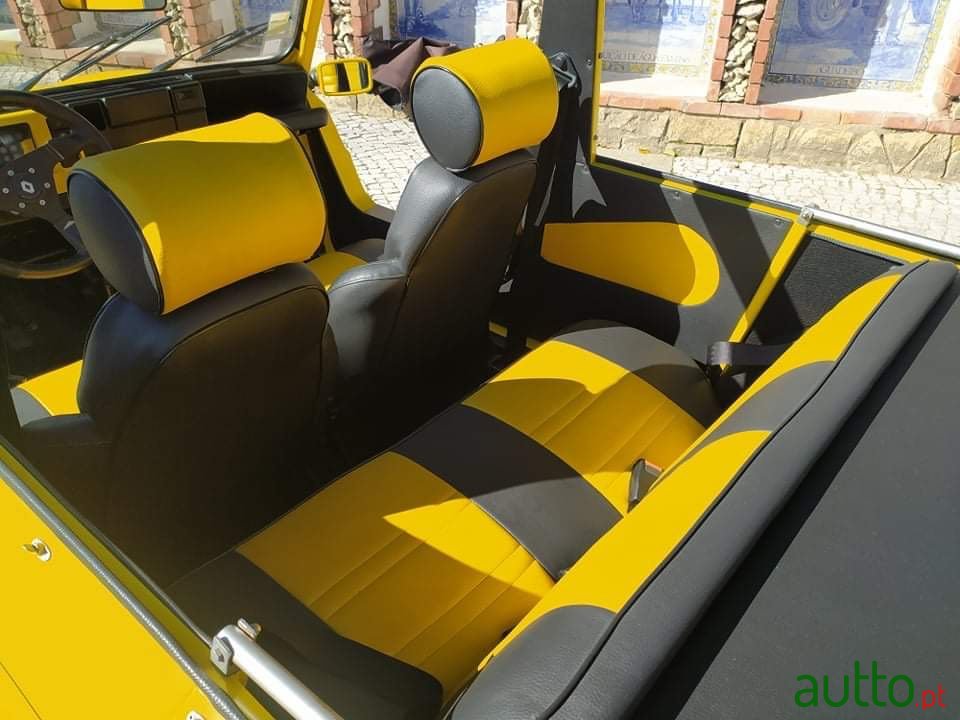 1998' Ferrari 400 photo #7