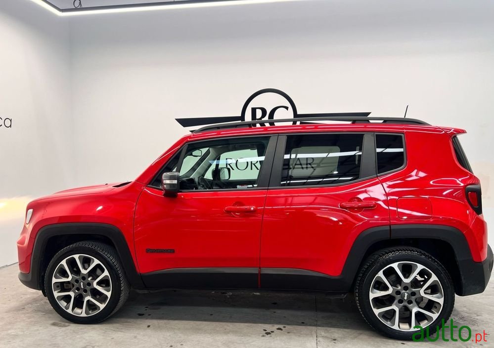 2022' Jeep Renegade photo #3