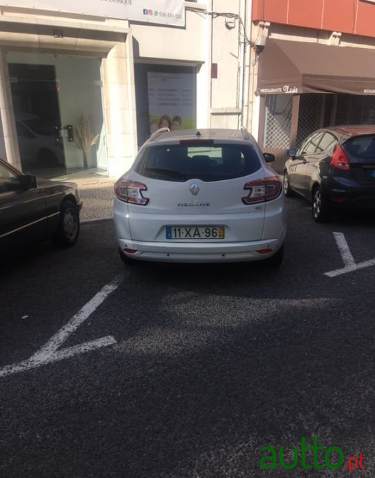 2015' Renault Megane Sport Tourer photo #4