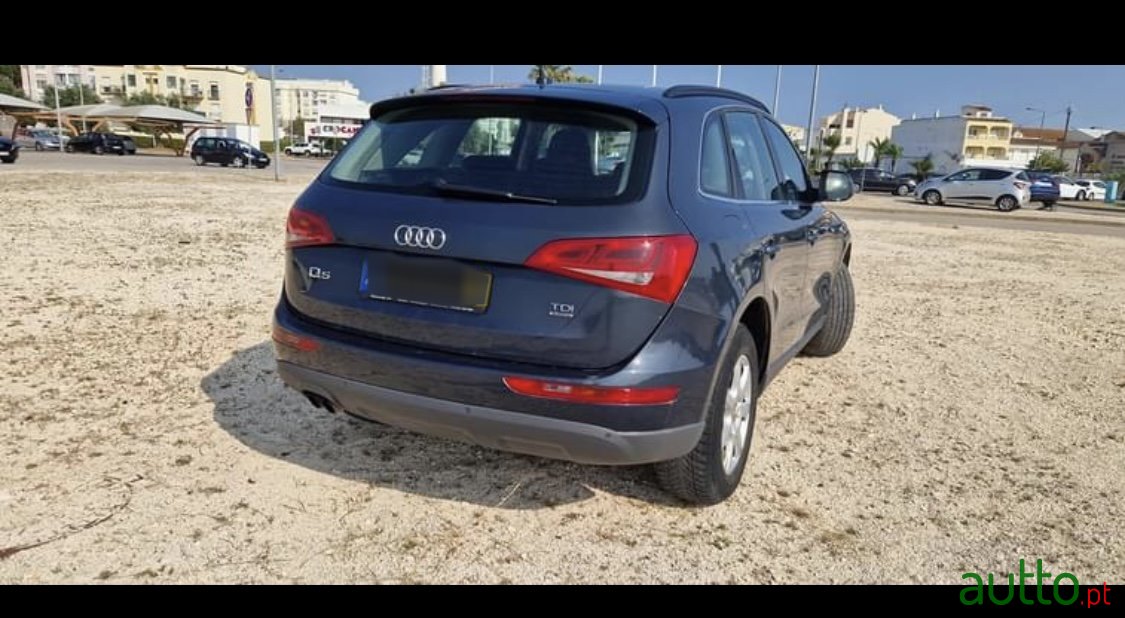 2010' Audi Q5 photo #6