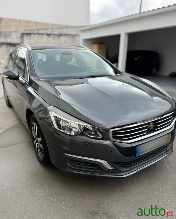 2014' Peugeot 508 Sw photo #1