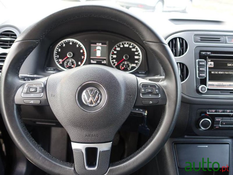 2013' Volkswagen Tiguan 1.4 photo #3