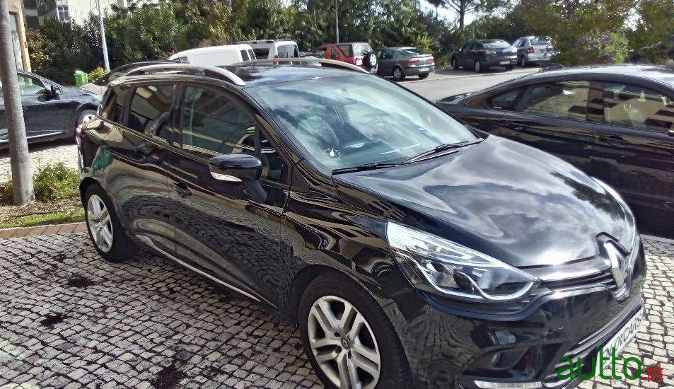 2017' Renault Clio Sport Tourer photo #4