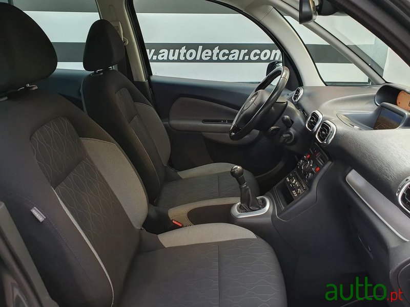 2014' Citroen C3 Picasso photo #3