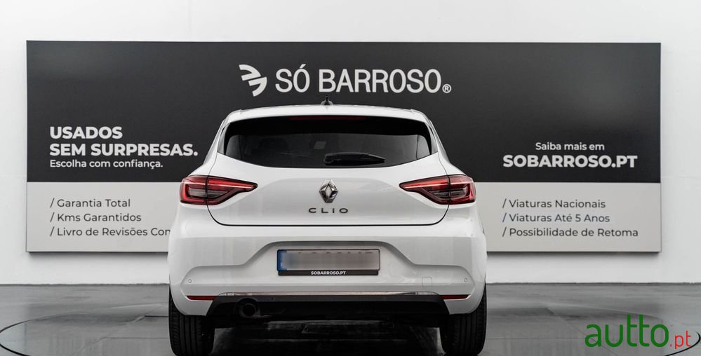 2021' Renault Clio photo #4