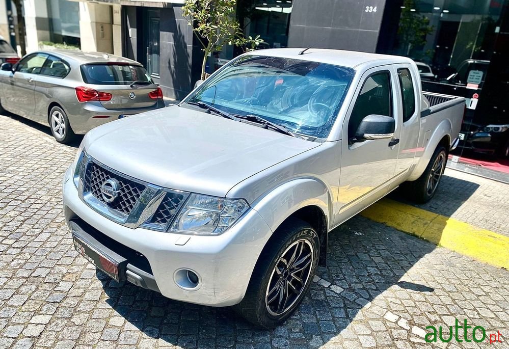 2011' Nissan Navara 2.5 Dci Kc Se 4Wd photo #2