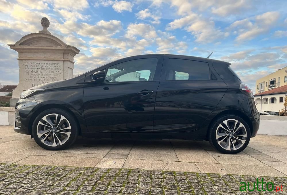 2021' Renault Zoe photo #2