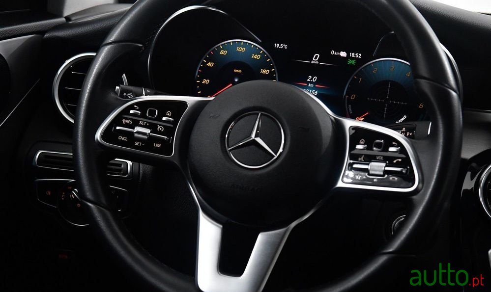 2019' Mercedes-Benz Classe C photo #4