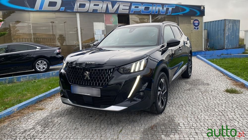 2021' Peugeot 2008 1.2 Puretech Gt photo #4