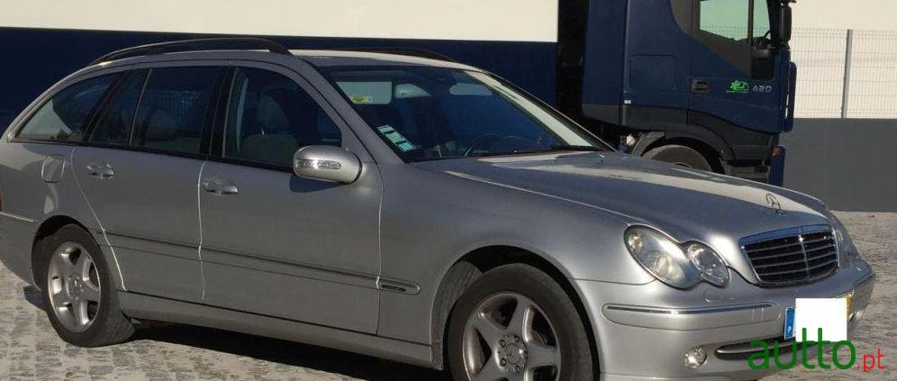 2003' Mercedes-Benz C-220 photo #1