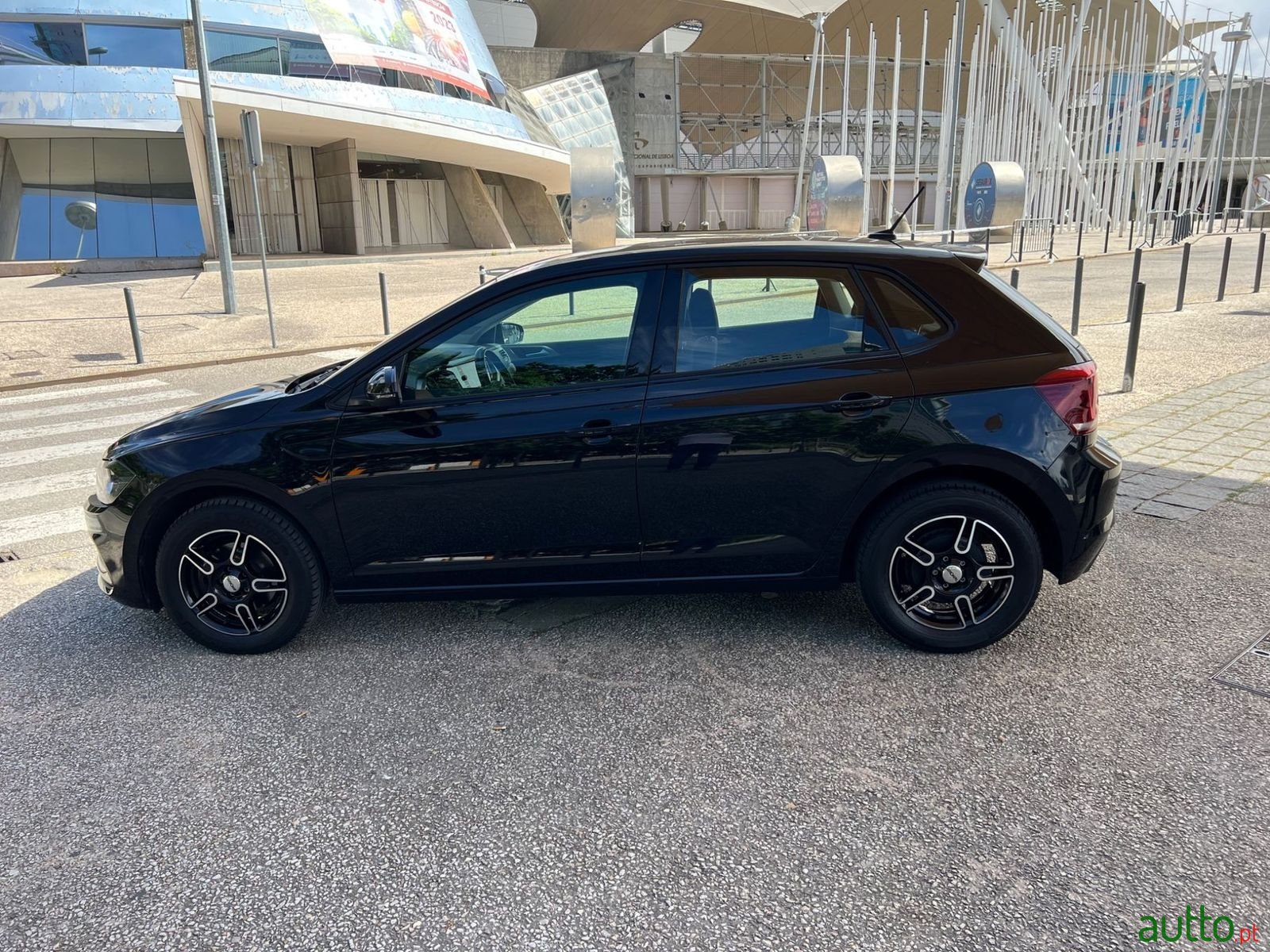 2018' Volkswagen Polo photo #6