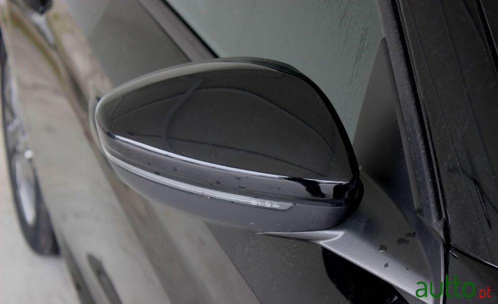 2022' Peugeot 208 photo #5