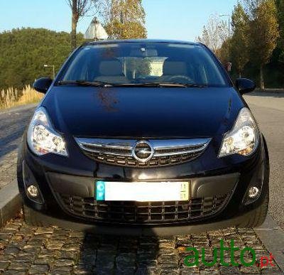 2011' Opel Corsa photo #3