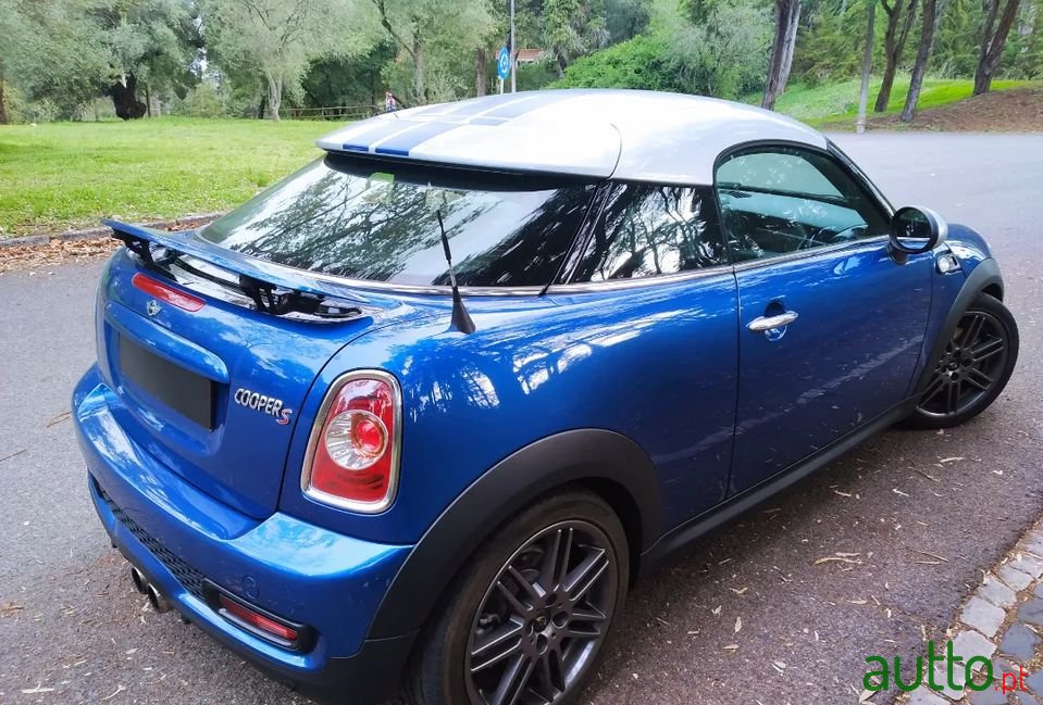 2012' MINI Coupe photo #2