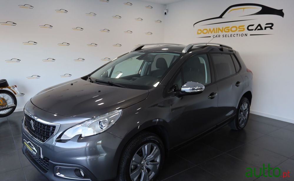 2017' Peugeot 2008 photo #2