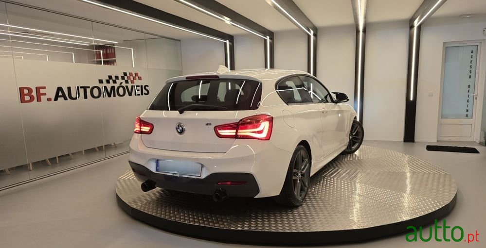 2016' BMW Série 1 D Pack M photo #4