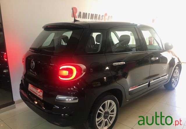 2018' Fiat 500L photo #3