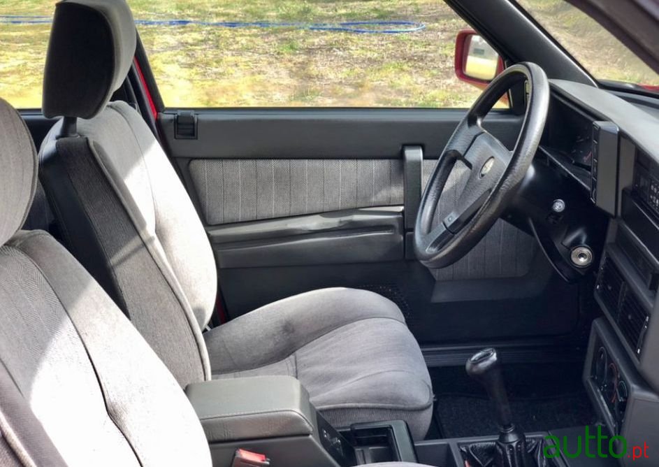 1991' Alfa Romeo 75 photo #6