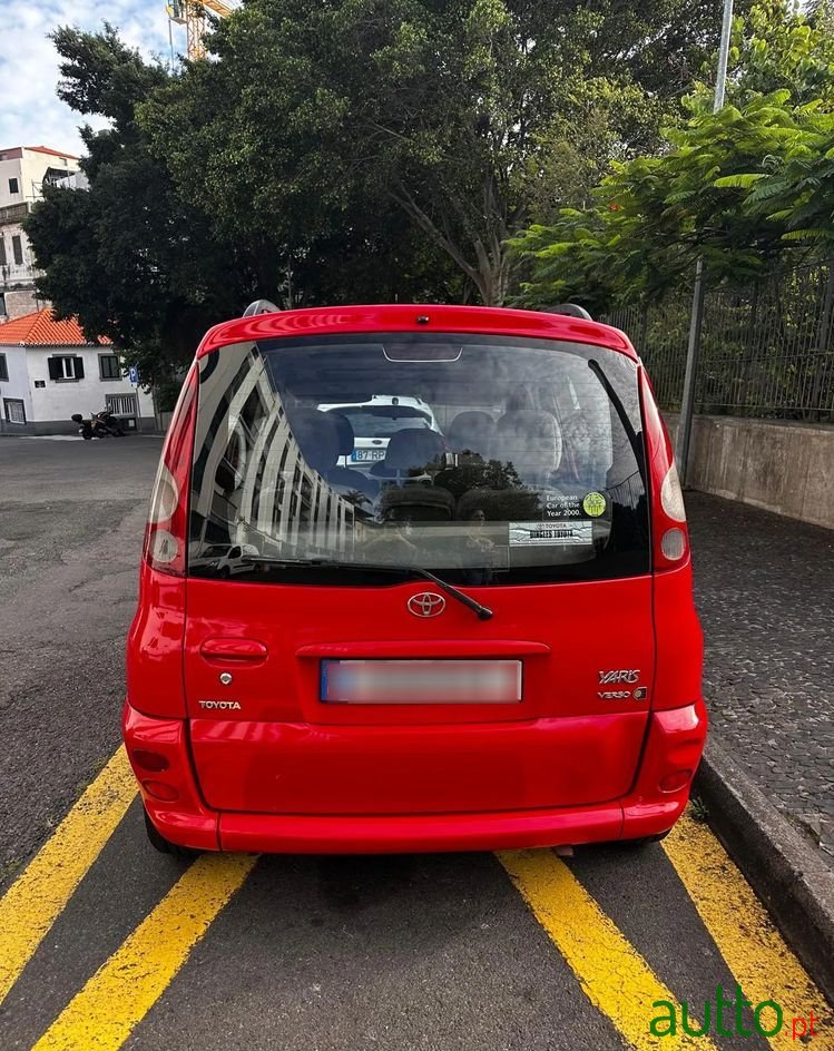 2000' Toyota Yaris Verso 1.3 Base photo #5