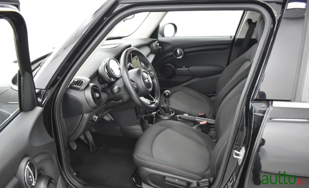 2016' MINI One photo #4