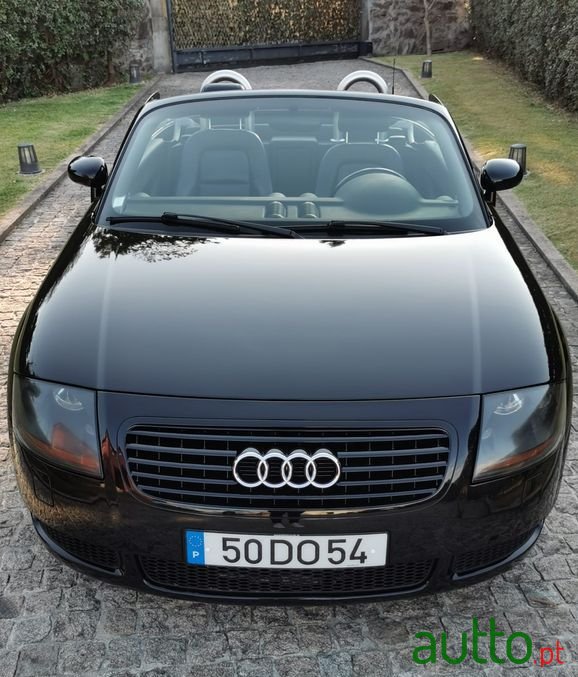 2002' Audi TT photo #2