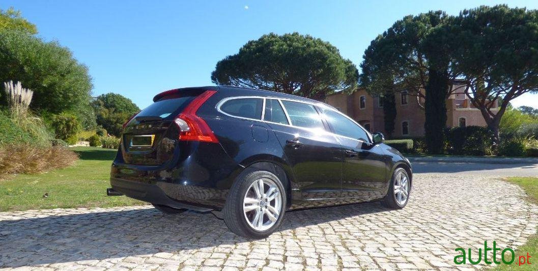 2013' Volvo V60 photo #1