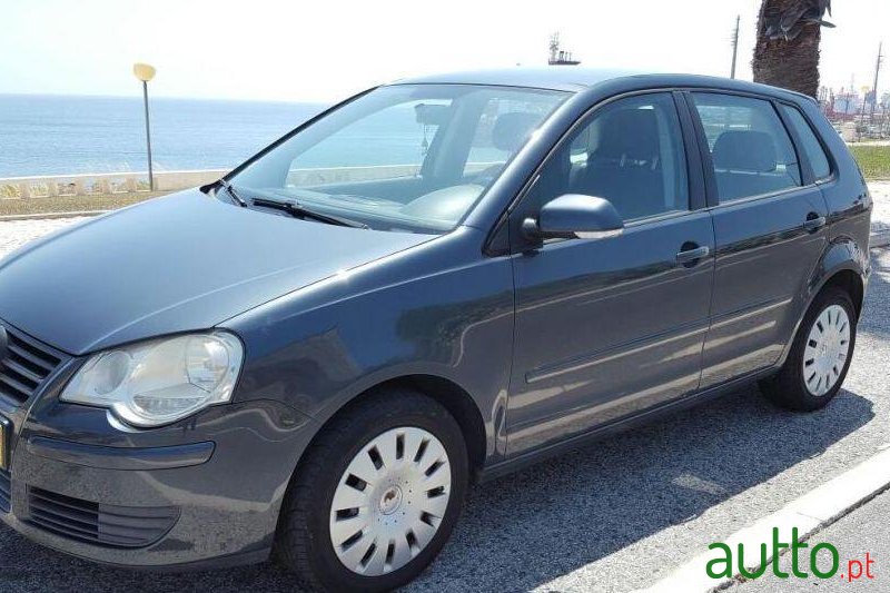 2006' Volkswagen Polo Confortline photo #3