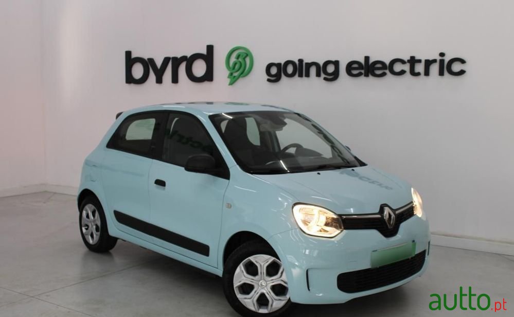 2023' Renault Twingo Electric Life photo #1