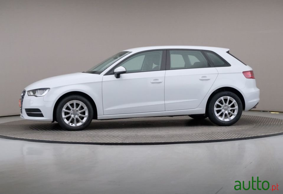 2016' Audi A3 Sportback photo #4