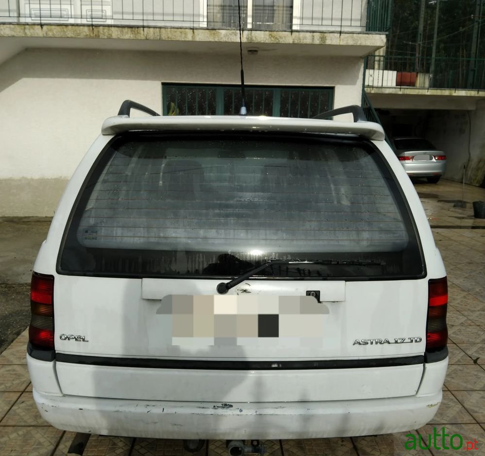 1995' Opel Astra photo #3