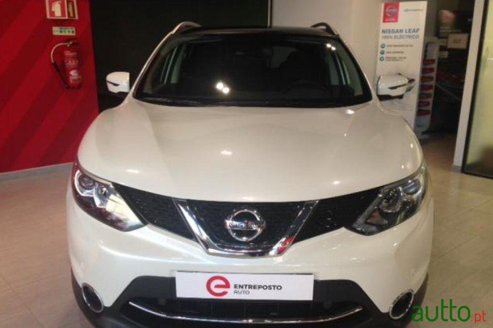 2016' Nissan Qashqai 1.5Dci 110cv N-Connecta photo #3