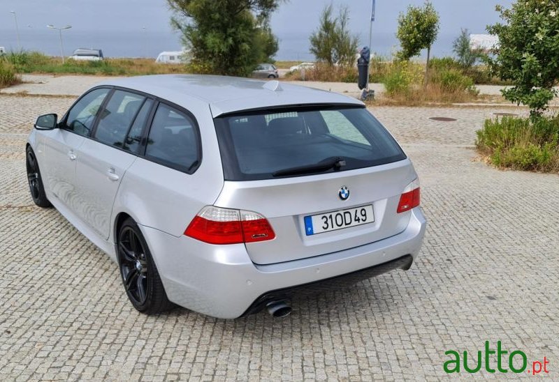 2010' BMW 520 photo #6