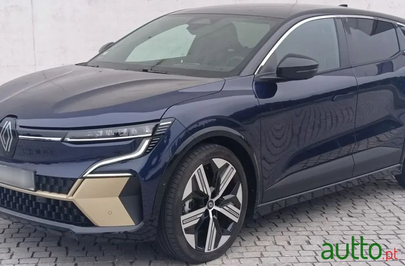 2022' Renault Megane E-Tech photo #1