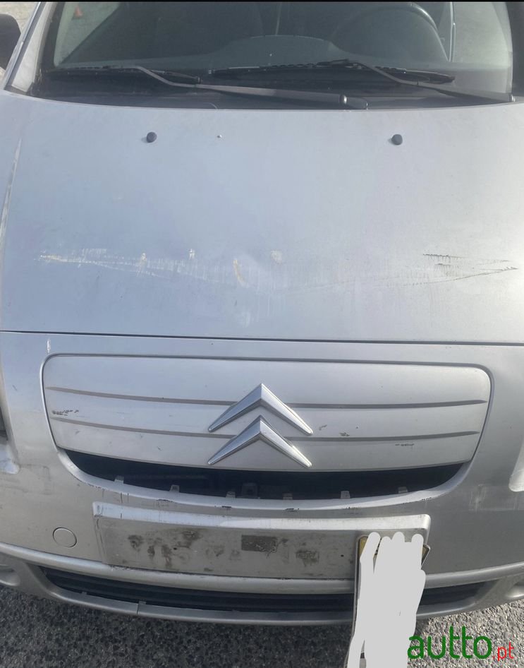 2005' Citroen C2 photo #2