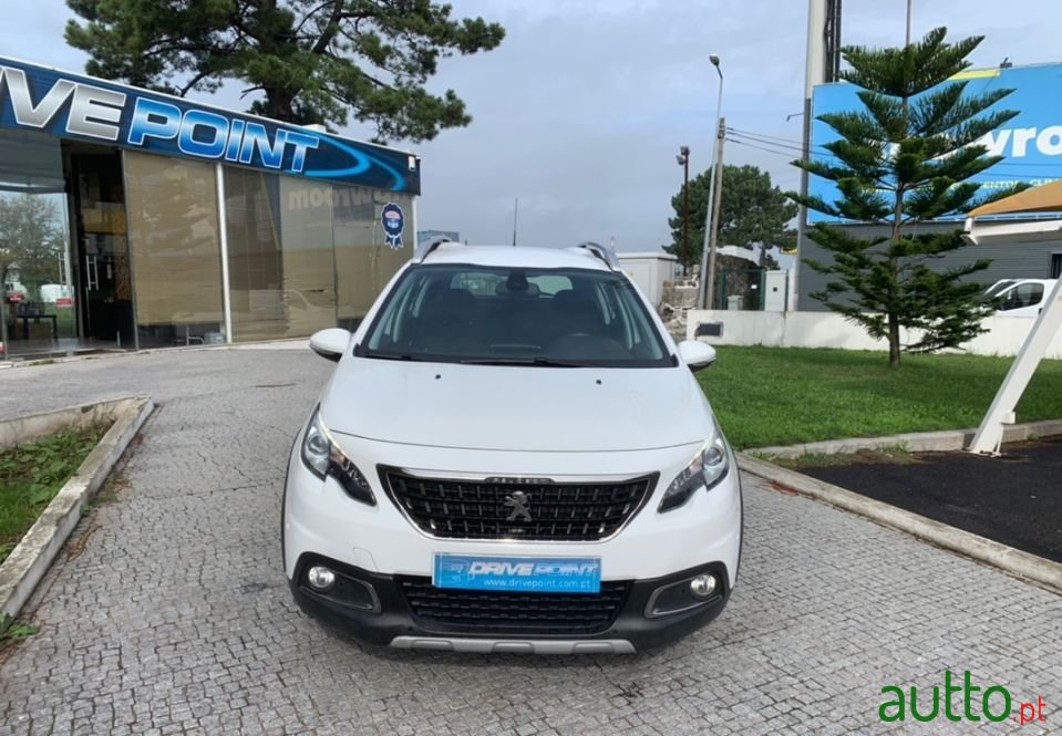 2017' Peugeot 2008 photo #2