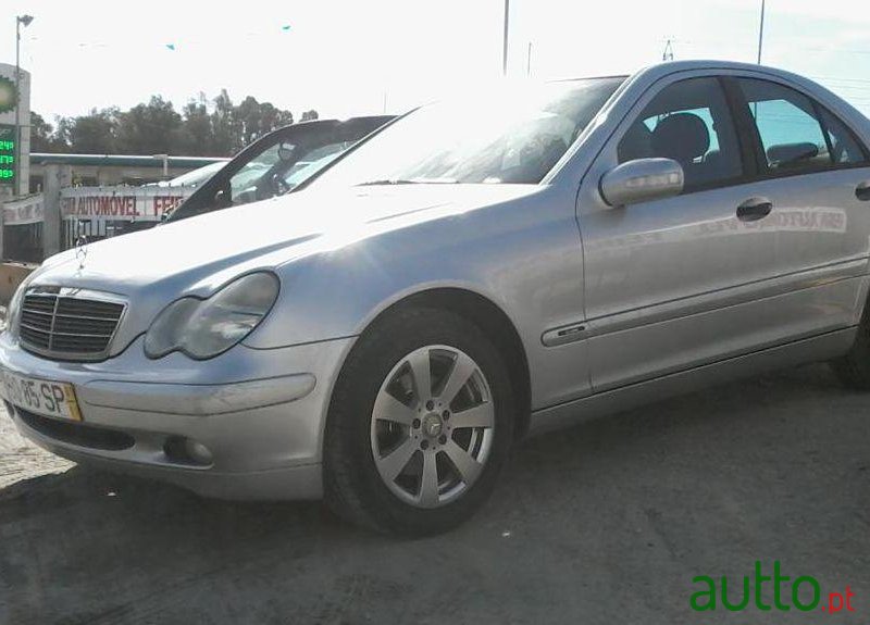 2001' Mercedes-Benz CDi Classic photo #2