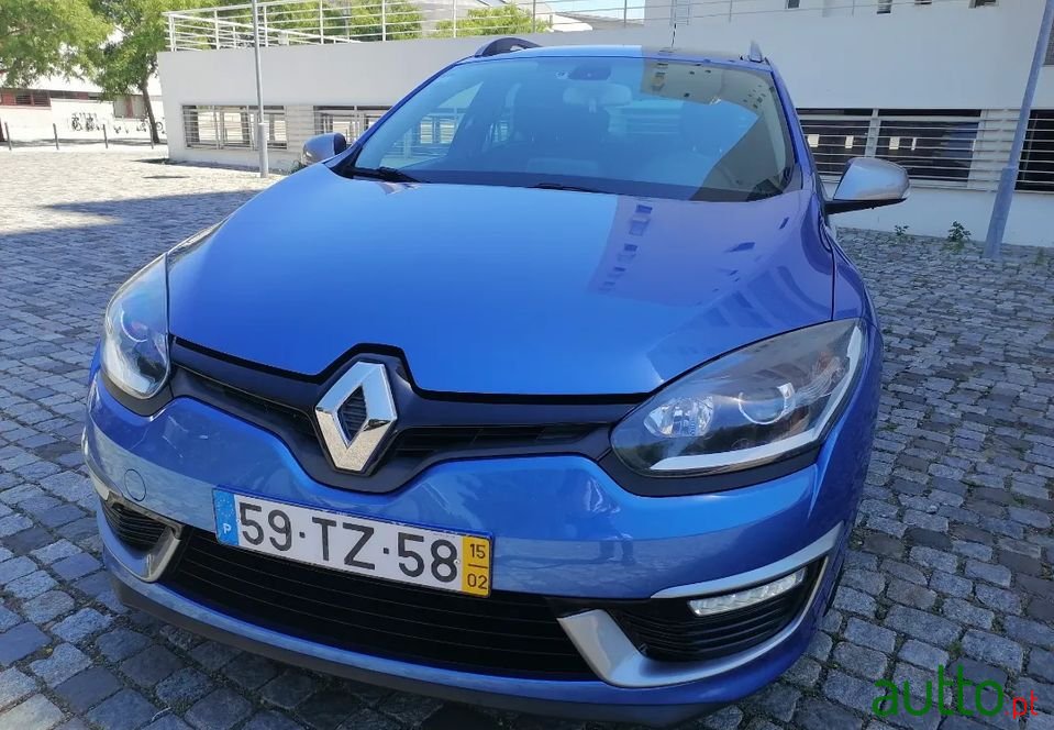 2015' Renault Megane Sport Tourer photo #5