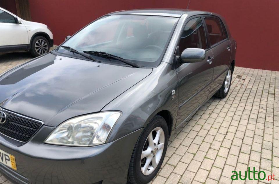 2003' Toyota Corolla 2.0 D4D photo #3