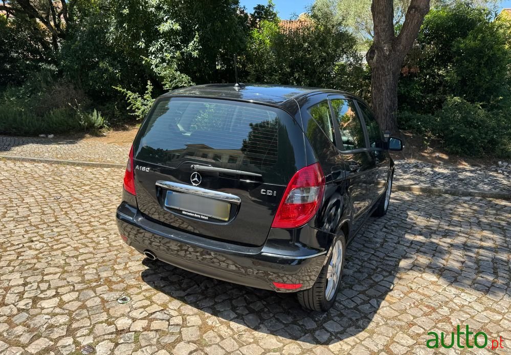 2009' Mercedes-Benz A 180 Cdi Avantgarde photo #5