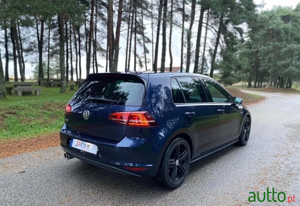 2013' Volkswagen Golf photo #3